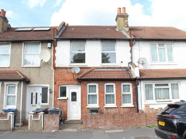 Nursery Road, Thornton Heath, CR7 2 bed terraced house to rent £1,800 pcm £415 pw