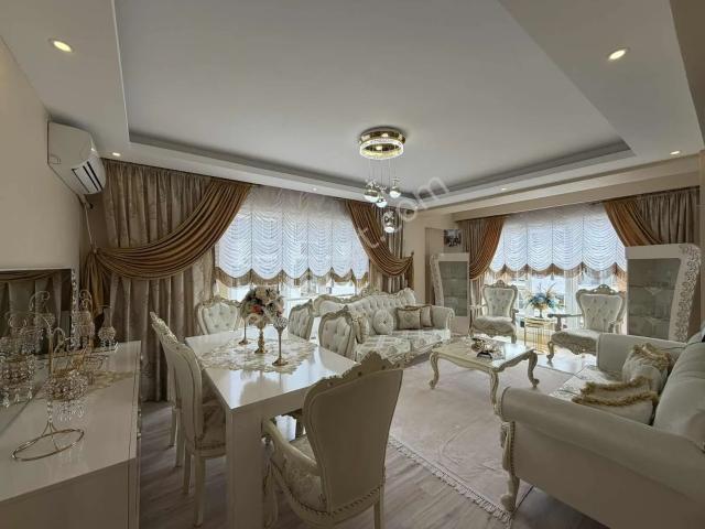 Nusratiye Mah. Site İçinde Havuz Cephe 3+1