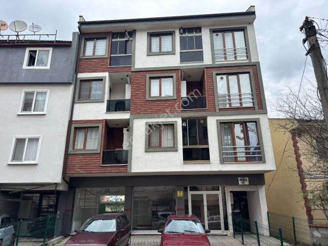 Nusrettin Mahallesi'nde 1+1 50 M2 Eşyalı Kiralık Ara Kat Daire