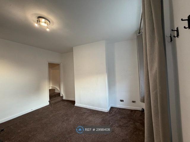 Nuttall Road, Bradford BD3, 2 bed terraced house to rent, £750 pcm | PrimeLocation