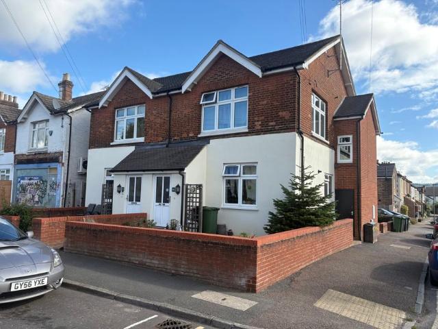 Nutfield Road, Merstham, Redhill RH1, 1 bed flat to rent, £1,150 pcm | PrimeLocation