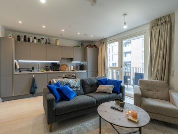 Nuthatch Apartments, Hendon Waterside, London NW9, 1 bed flat to rent, £1,768 pcm | PrimeLocation