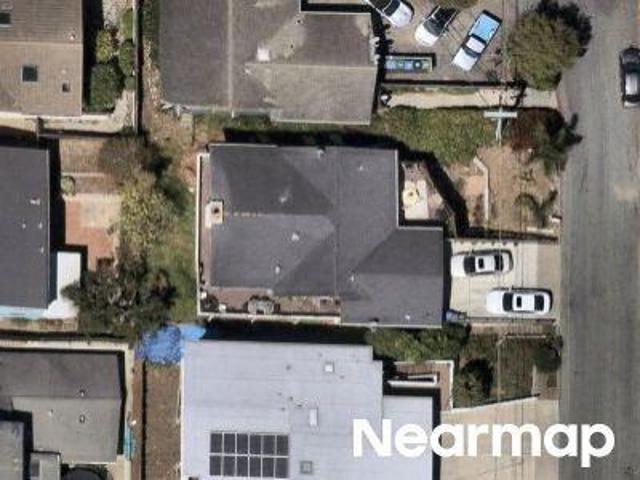 Nutmeg Ave