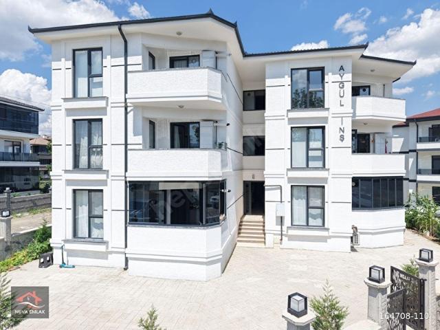 NUVA EMLAK'TAN NEVİYE MAHALLESİNDE EBEVEYN BANYOLU 2+1