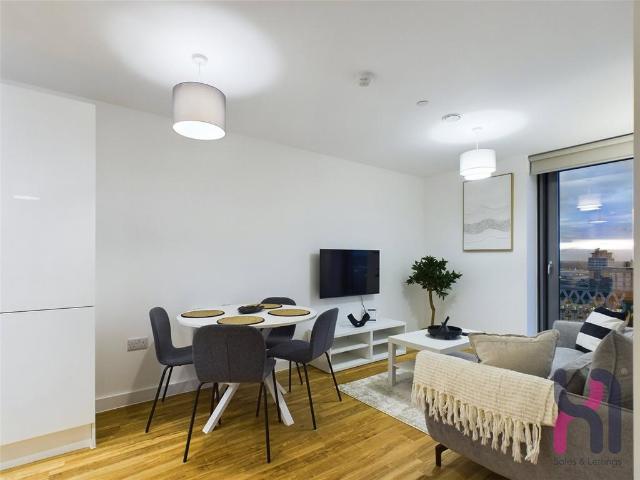 NV Building 2, 98 The Quays, Salford, M50 3BD, United Kingdom | 2 bed apartment for rent #138178950 | Rentberry