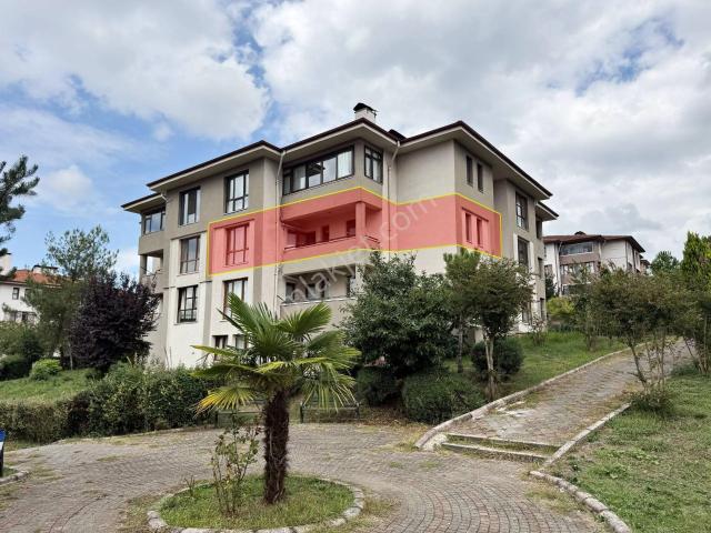 Nv Gayrimenkul | Bahçeşehir 9. Bölge'de 3+1 Satılık Ara Kat Daire