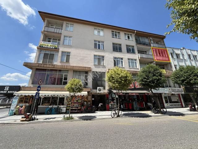 Nv Gayrimenkul | Cedidiye Mahallesi'nde 3+1 120 M2 Satılık Ara Kat Daire