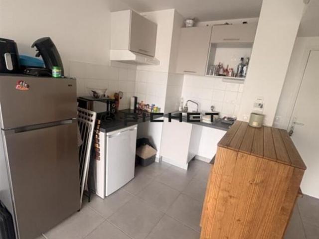 INVESTISSEMENT LOCATIF T2 AVEC TERRASSE LOCATAIRE EN PLACE