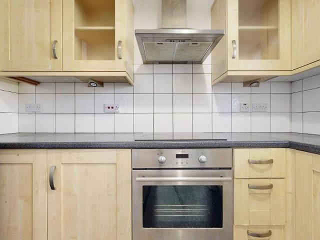 NW1 Delivery Office, Barnby Street, London, NW1 1AA, United Kingdom | 2 bed duplex for rent #168698449 | Rentberry