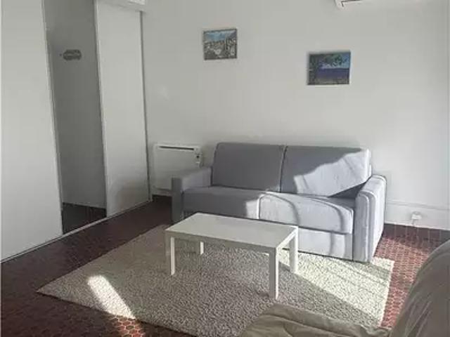 Nyons 26110 Location appartement 1 pièce t1 parking