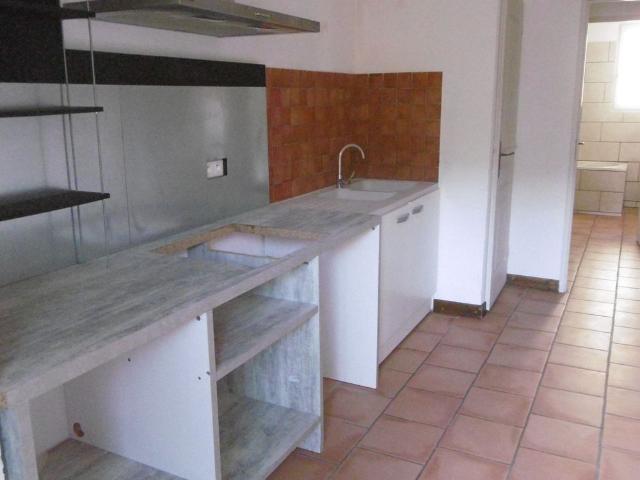 NYONS, appartement duplex de type 4