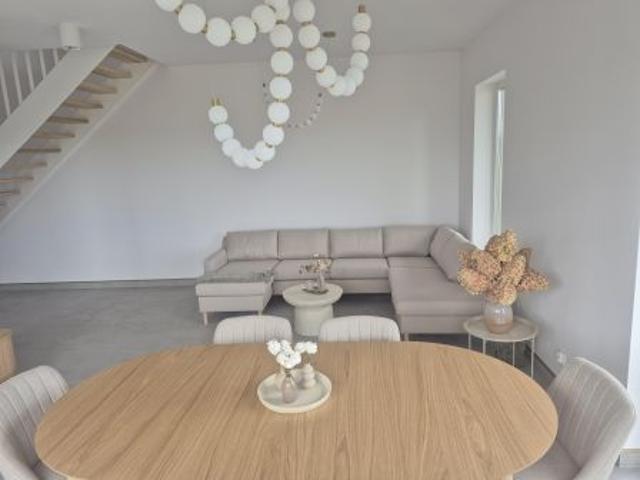Nysa, Dolna Wieś, ul. Nowowiejska, 121 m² Mieszkanie