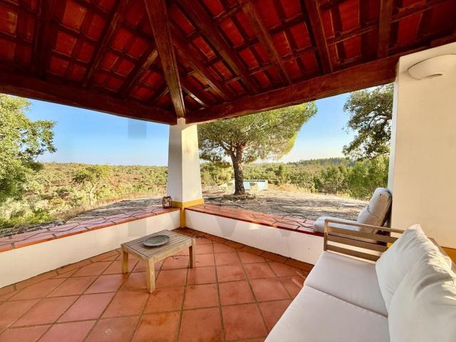 O Monte onde os Dias se Fazem de Silêncio, Sol e Serra – Qui. 137m² Grândola e Santa Margarida da Serra
