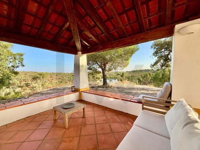 O Monte onde os Dias se Fazem de Silêncio, Sol e Serra – Qui. 137m² Grândola e Santa Margarida da Serra