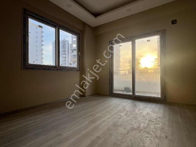 Öçelik'den Osmangazi Den Site İçerisin'de Satılık 2+1 Daire