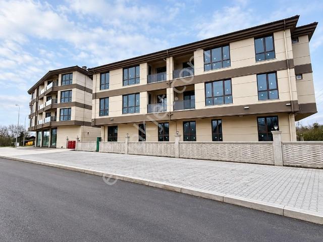 Öğretmen'den Akınlar'da Avm'ye Yürüyüş Mesafesinde 2+1 Kiralık