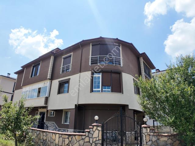 Öğretmen'den Aziziye Mahallesi'nde 3+1 Geniş Teraslı Daire