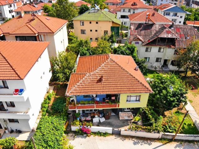 Öğretmen'den Aziziye'de Satılık 2 Katlı Müstakil Ev