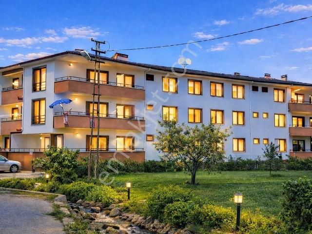 Öğretmen'den Beyköy Merkez,de Yeni Bina Ara Kat 3+1 145 M2