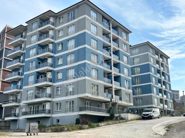 Öğretmen'den Konuralp'te Full Eşyalı 1+1 Kiralık Daire