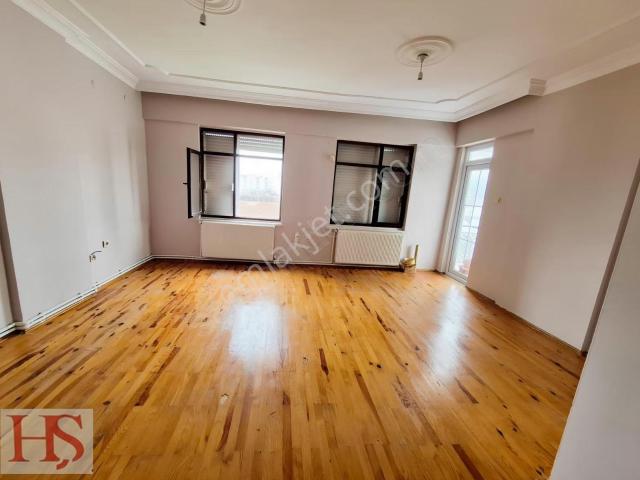 Öğretmenevleri Mah. 3+1 Doğalgazlı Arakat Kiralık Daire