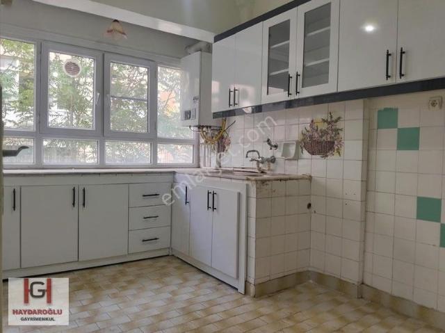 Öğretmenevleri Mah'de Merkezi Konumda Satılık 2+1 Daire