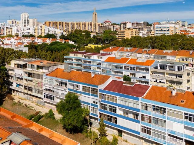 O Seu Novo Projecto de Vida na Cova da Piedade: Luz, Espaço e Potencial