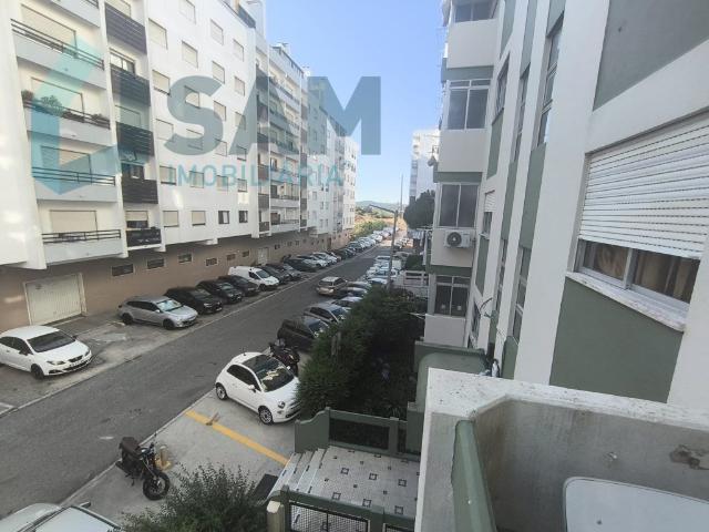 O Seu Novo T1 Espera por Si em Monte Abraão! 74m² Massamá e Monte Abraão