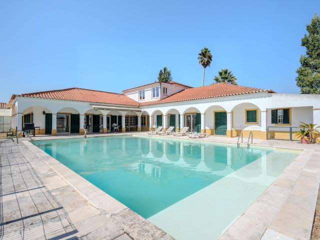 O seu resort privado a 40 minutos de Lisboa: Quinta com 5.00. 360m² Salvaterra De Magos