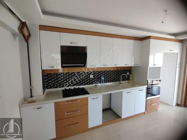 Oğuz Gezer'den Peyzajlı Nezih Bir Site İçerisinde 3+1 Kiralık