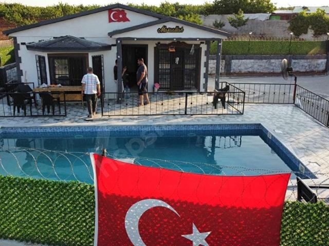OĞUZELİ KURTULUŞTA HAVAALANI YANI SATILIK HAVUZLU BAĞ EVİ