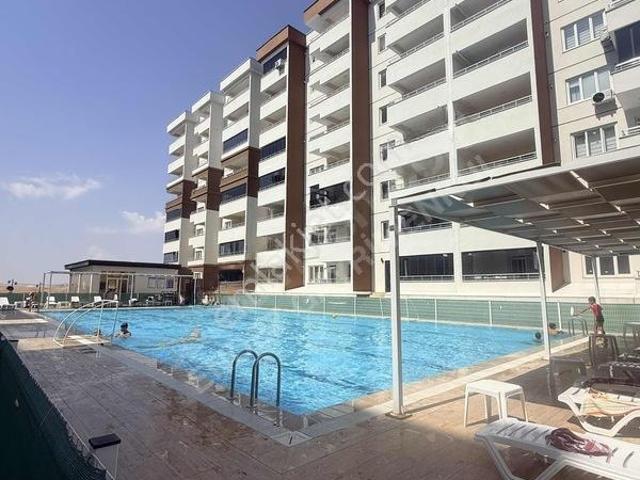 Oğuzeli Körkünde Havuzlu Site Kiralık