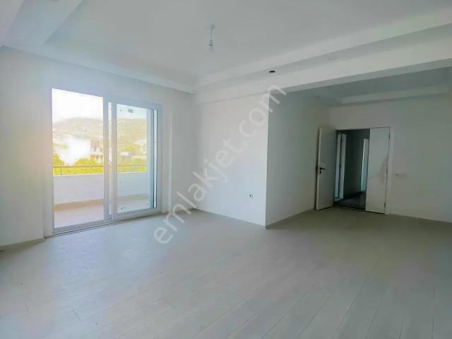 Oğuzlar Emlak'tan Antalya Demre Merkezde Kiralık 2+1 Daire