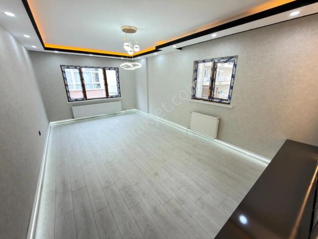 Oğulbey'den Gazze Cad Yakını 3+1 Bağımsız Ful Yapılı 1.kat Güney