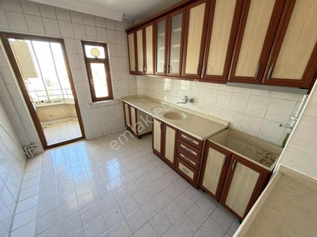 Oğulbey'den Site İçinde Ankara Manzaralı 3+1 Bağımsız Asansörlü