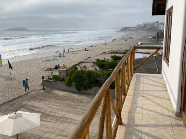 Ocasin Casa de Playa en Primera Fila Los Pulpos AC Mts Lurn
