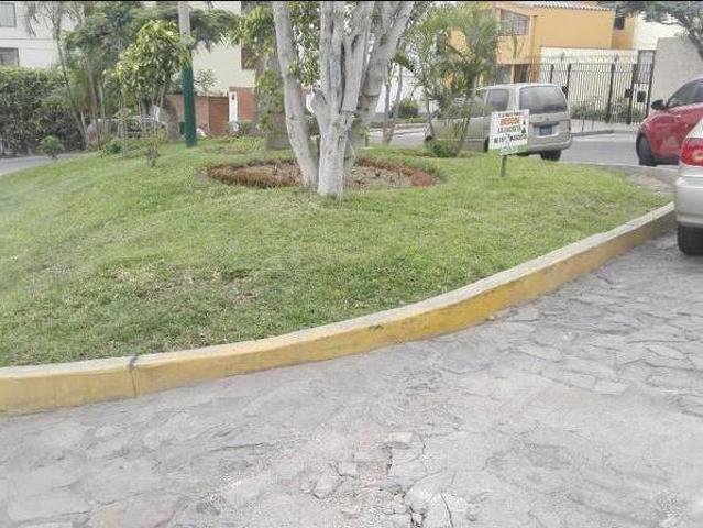 Ocasión monterrico ¡265,000 casa en alamos de monterrico cerca av. Primavera