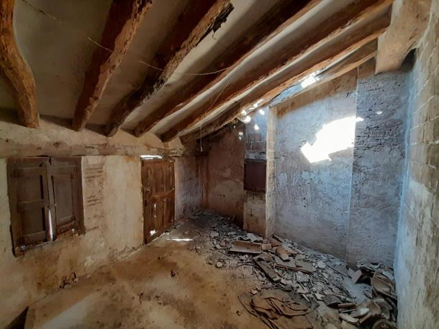 OCASION CASA DEPUEBLO A RESTAURAR TOTALMENTE EN LA FIGUERA