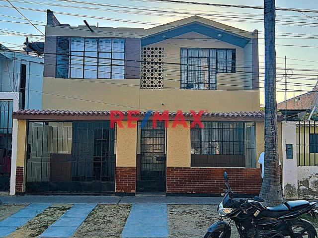 Ocasión Casa En Venta  Urb. Piura Calle Castro Pozo Mz F1 Lote 06  Uso Comercial   A.T 199.5 M2 A.C 250 M2