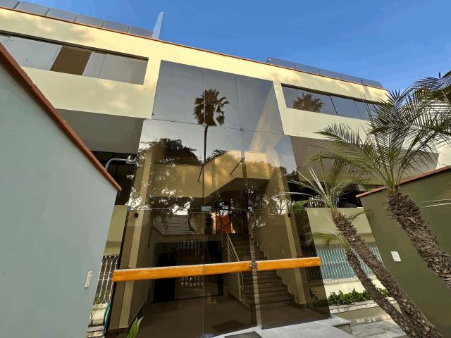 OCASIÓN! Duplex 500m2 5Hab en Chacarilla!
