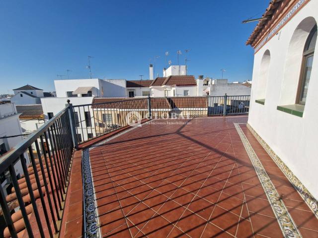 OCASIÓN! GRAN PISO DE 4 DORMITORIOS CON ESPECTACULAR TERRAZA SOLARIUM!