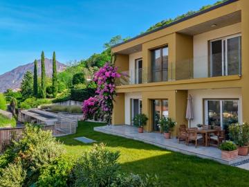 OCCASIONE R2B 4.5 LOCALI CON GIARDINO VISTA LAGO A BRUSINO