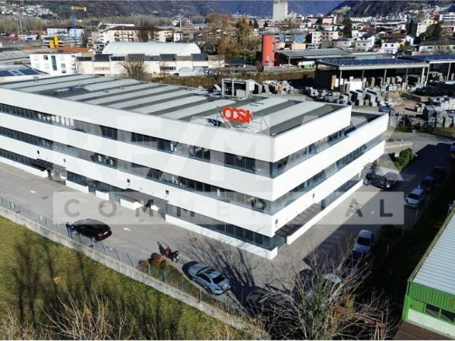 Occasione unica nuovo stabile commerciale in vendita prima occupazione
