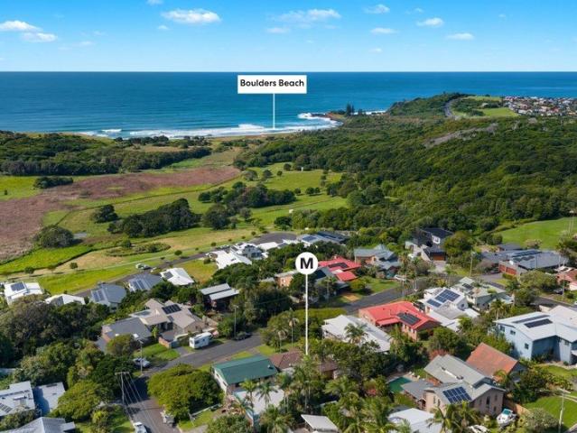 Ocean view beach house in rarely offered Sandstone Crescent