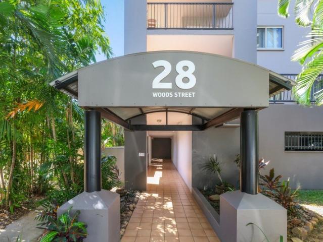 OCEAN VIEW + CITY GETAWAY! RESORT STYLE POOL! SPACIOUS APARTMENT! LARGE BALCONY! PRIME DARWIN CBD FRINGE LOCATION! INVEST OR NEST!