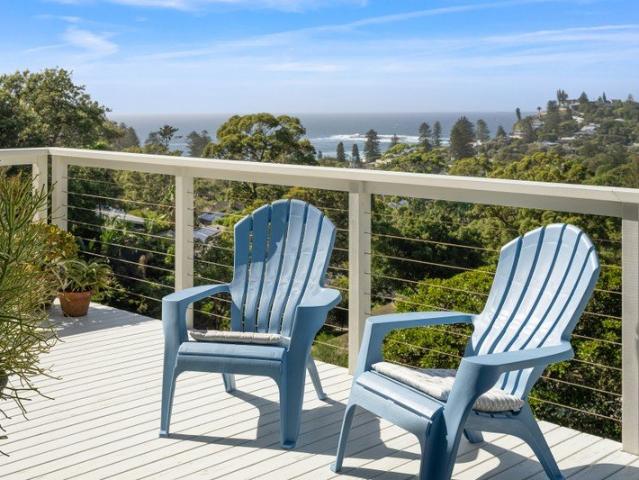 Ocean View Entertainer in a Peaceful Newport Cul de Sac