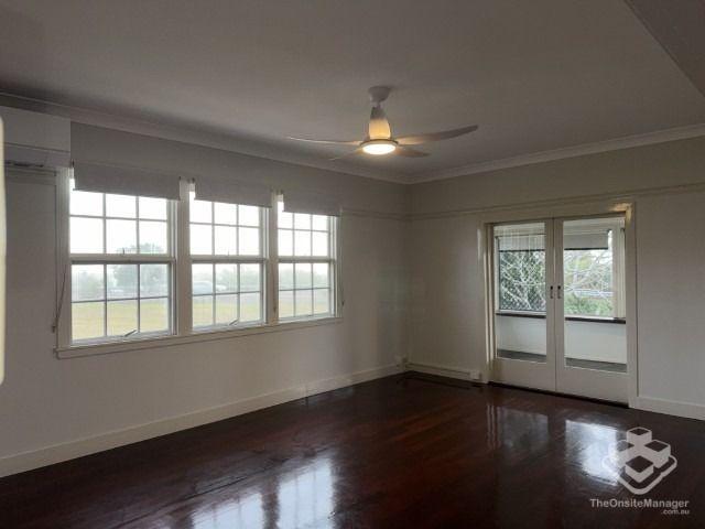 Ocean Views 3 Bed 2 Bath 2 Car Home