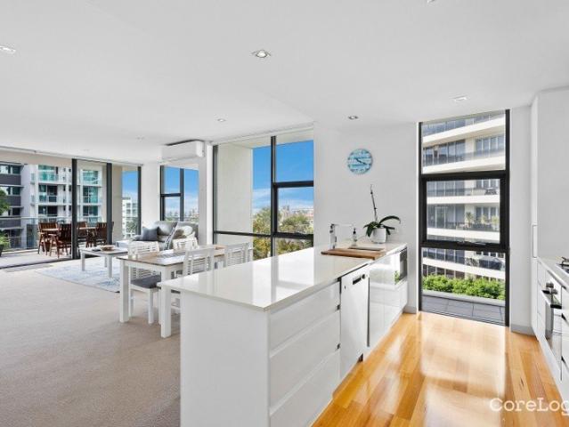 Ocean Views & A Double Lock Up Garage!