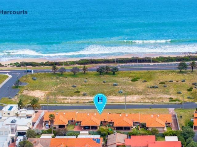 Ocean Views, Back Beach and the City on Your Doorstep