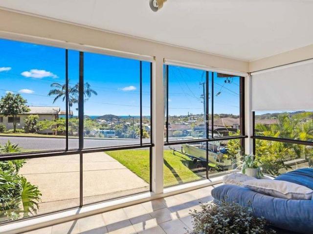 OCEAN VIEWS, COASTAL CHARM & THE LIFESTYLE YOU'VE BEEN DREAMING OF!